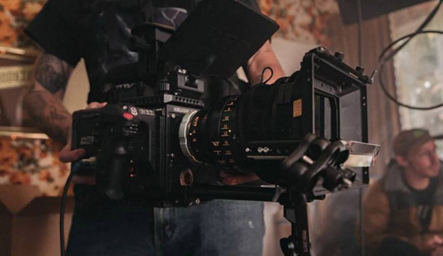 短视频拍摄｜动态前景介入（飞鸟/流云），赋予静态风光灵动空间